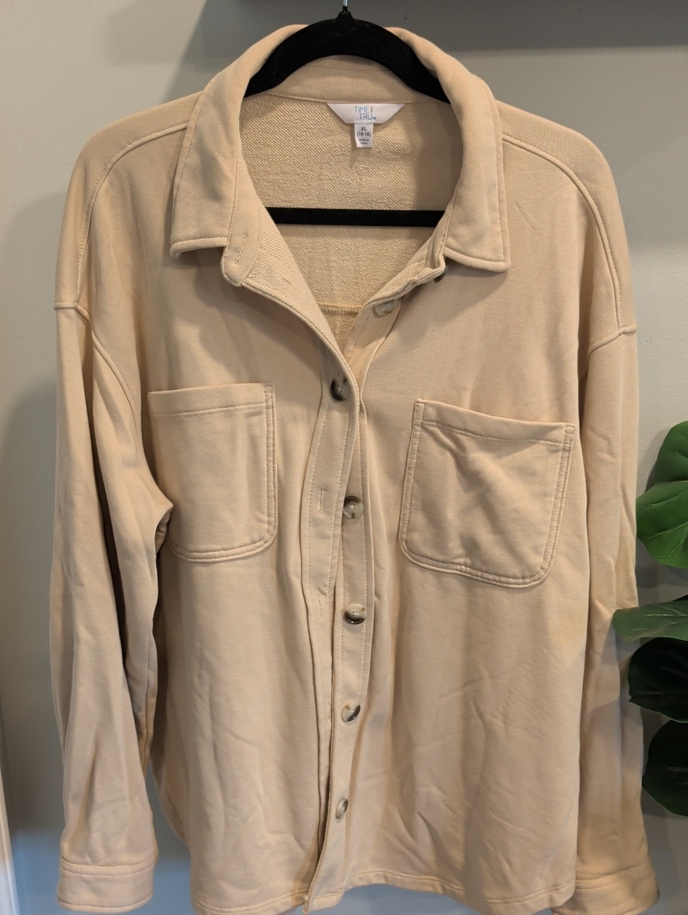 Time And Tru Women's Beige Long-Sleeve Button-Down Shirt/Shaket
